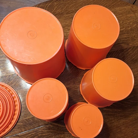 Vintage 1970s "Servalier Nesting Canisters" In Harvest Orange 5 In Set - Picture 6 of 16